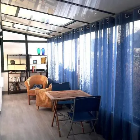 Prázdninový dům Maison Proche Centre Et *